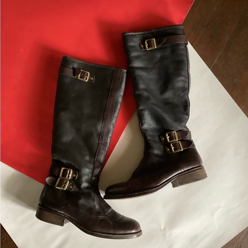 VINCE CAMUTO leather boots